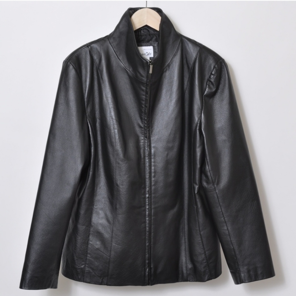 Women's Black Leather Jacket with Zipper. East5th. Small. New condition.